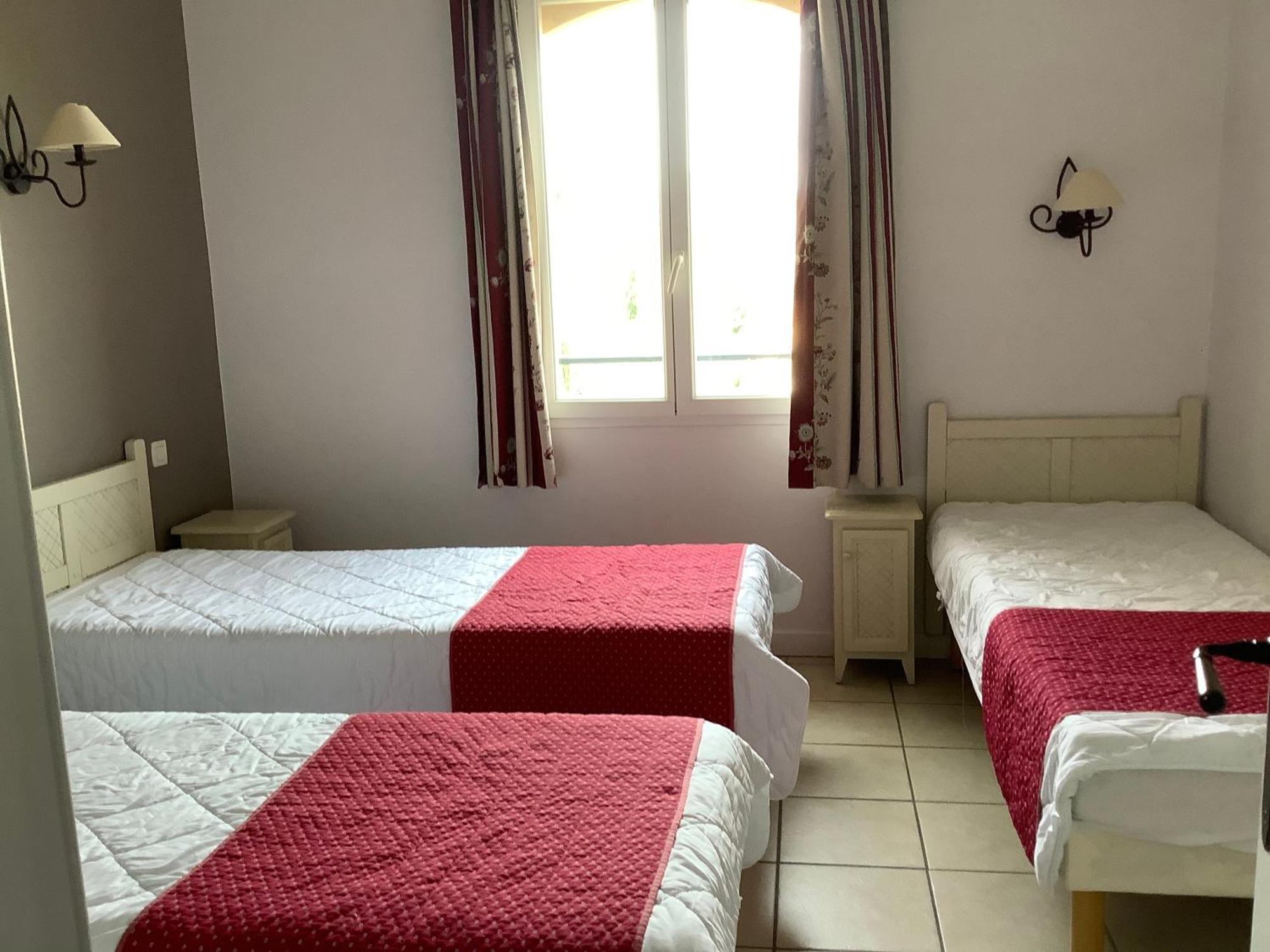 Duplex Dans Village Vacances En Ardeche Grospierres Exterior foto