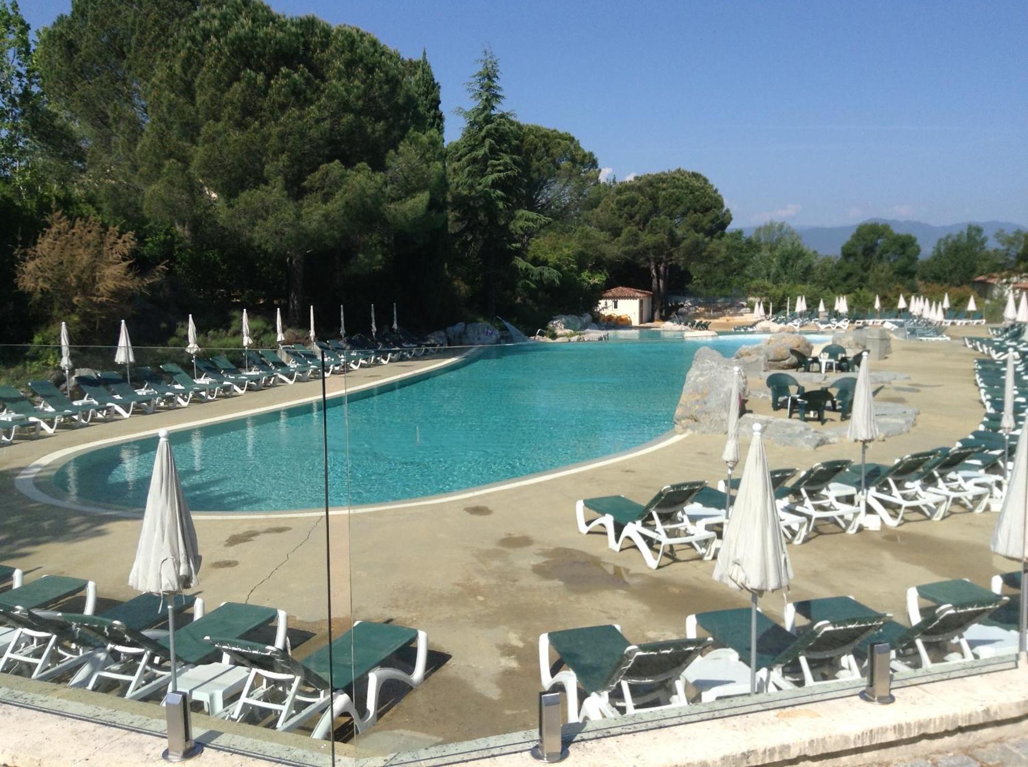 Duplex Dans Village Vacances En Ardeche Grospierres Exterior foto